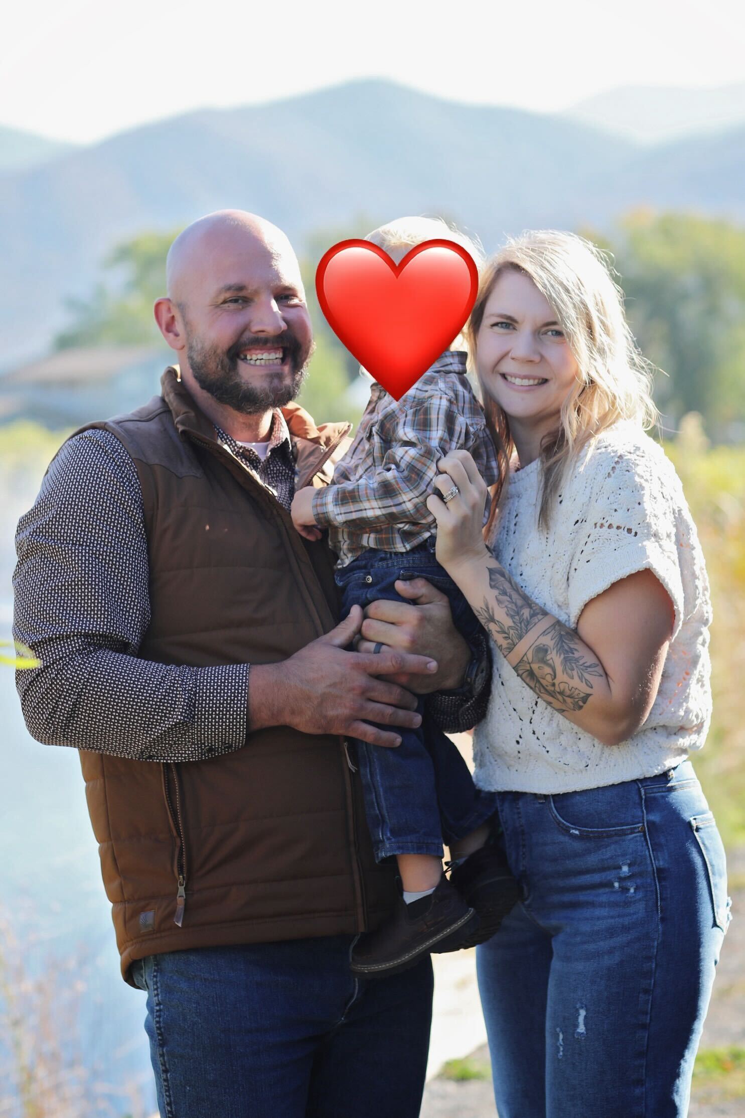 E8A4A0C8-5F3E-4ACC-9028-99121DAFBC59 E8A4A0C8-5F3E-4ACC-9028-99121DAFBC59